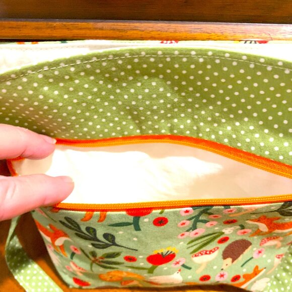 Handmade Cotton 'Foxy' Crossbody Bag with Lining and Magnetic Snap Closure - Picture 4 of 6